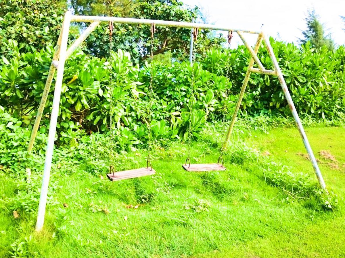 Garden Beach House Motobu Exterior photo
